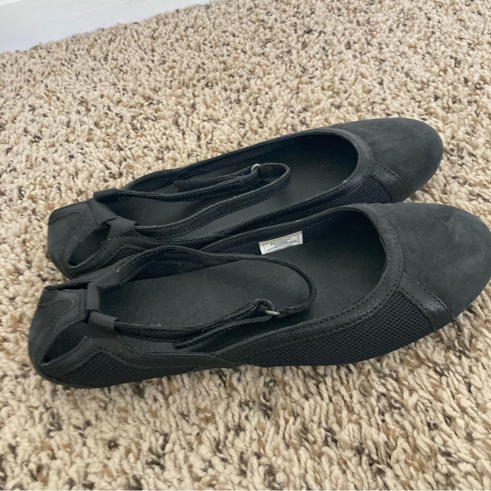 Patagonia Leather Ballet Flats with Mesh Panel